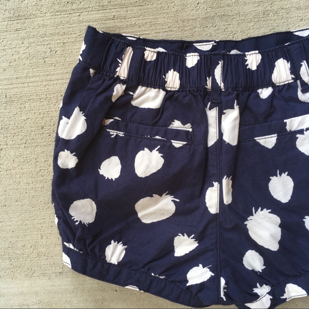 Gap strawberry shorts - Picture 6 of 7